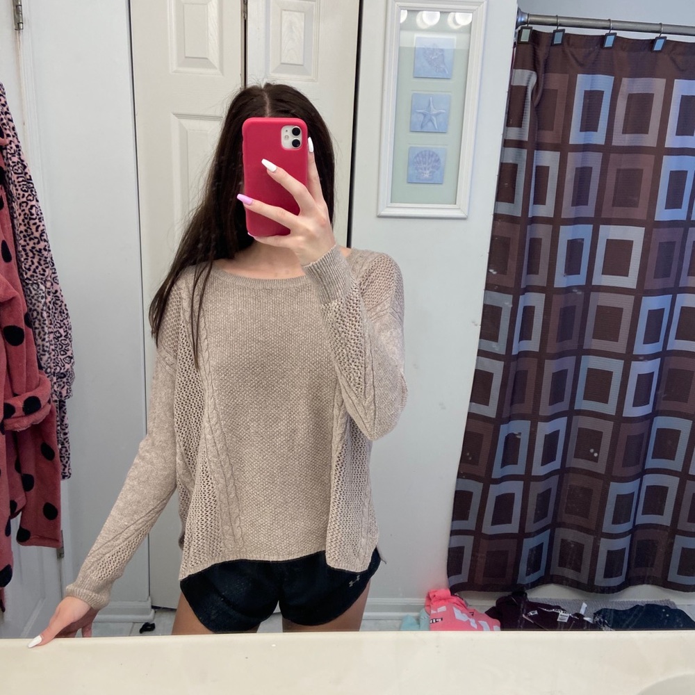 American Eagle Sweater